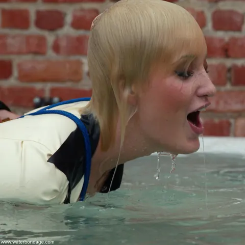 Kimberly Kane: Tall Brunette MILF Endures Water Bondage – photo 10 of 21