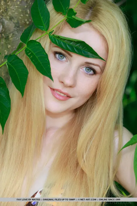 Fay Love: Pale Blonde Reveals Her Natural Tits Out of Her Bikini Outdoors – photo 2 of 18