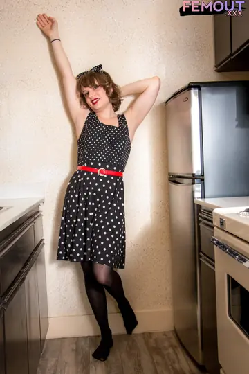 Trans Woman Peels Off Her Dress and Stockings to Pose Nude