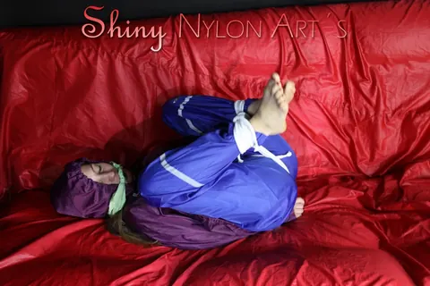 Bound Woman Spreads Her Toes and Shows Her Feet – photo 15 of 16