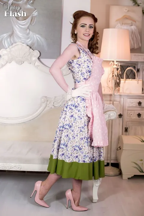 Ella Hughes: Thick Redhead Poses in Vintage Lingerie and Stockings – photo 1 of 15