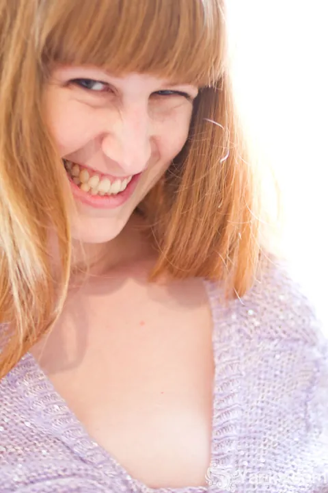 Chloe B: Thick Redhead MILF with Big Natural Tits Spreads Her Pussy – photo 3 of 15