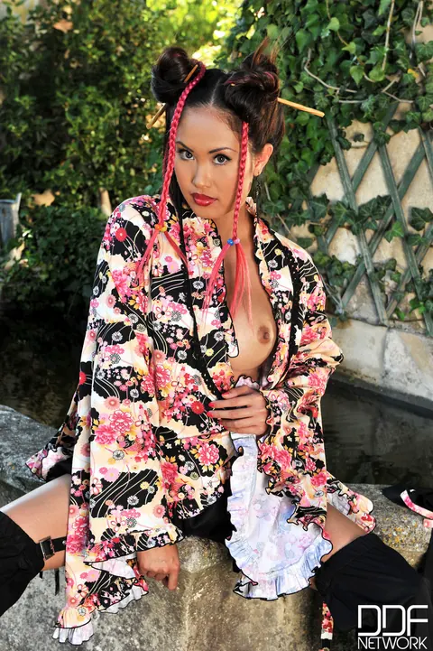 Davon Kim: Slim European Woman with Big Tits Spreads Outdoors in Costume – photo 4 of 20