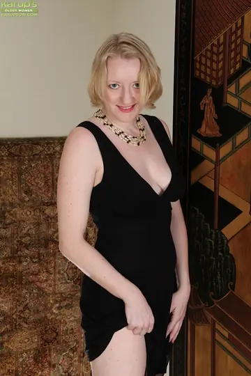 Mature European Blonde in Stockings and Heels Spreads