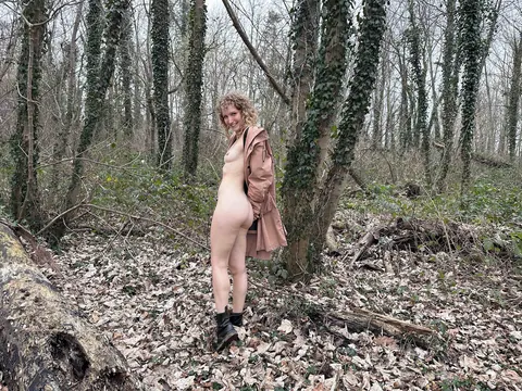 PAWG Lesbians Lick and Finger Each Other in the Forest – photo 13 of 20
