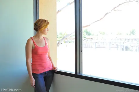 Jodi Taylor: Redhead Strips Out of Her Jeans and Uses a Dildo – photo 8 of 20