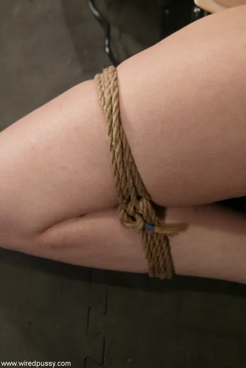 Jacqueline Summers: Busty MILF in Bondage Plays with a Dildo and Licks Pussy – photo 3 of 21