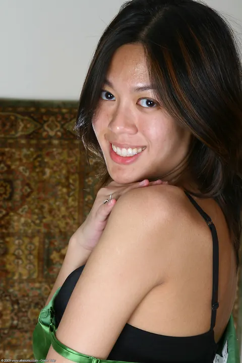 Petite Asian Brunette Spreads Her Hairy Bush – photo 4 of 21