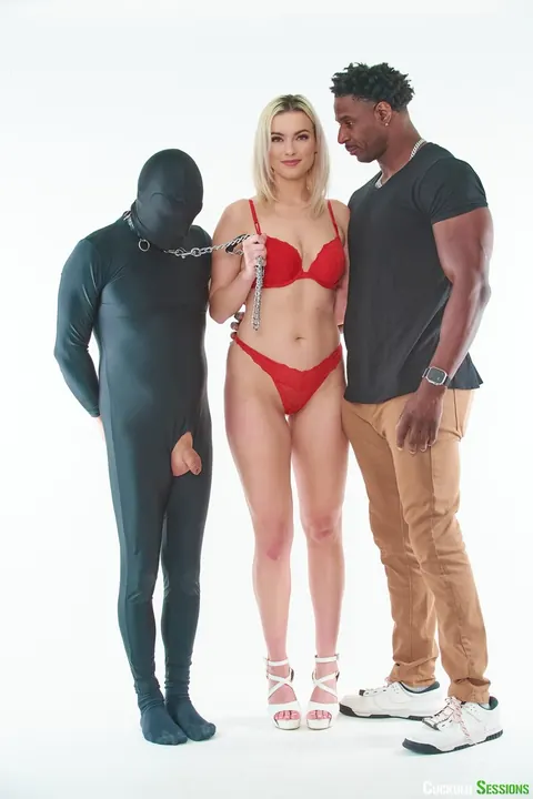 Lindsey Lakes: Tall Short-Haired Blonde Takes a Facial in an Interracial Threesome – photo 8 of 21