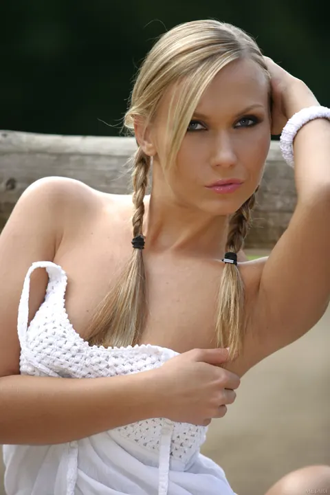 Lizzy Merova: Tall Skinny Blonde in a Skirt and Heels Spreads Outdoors – photo 3 of 21