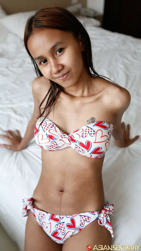 Petite Hairy Asian Babe Strips Off Her Bikini for Doggy Sex – photo 14 of 20