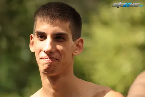 Two Men Fuck Outdoors and Take a Facial – photo 17 of 20