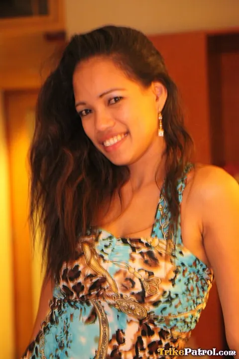 Filipina with Big Tits Strips Her Bikini to Show Her Hairy Pussy – photo 7 of 21