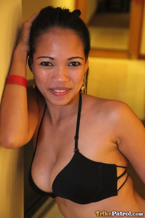 Filipina with Big Tits Strips Her Bikini to Show Her Hairy Pussy – photo 13 of 21