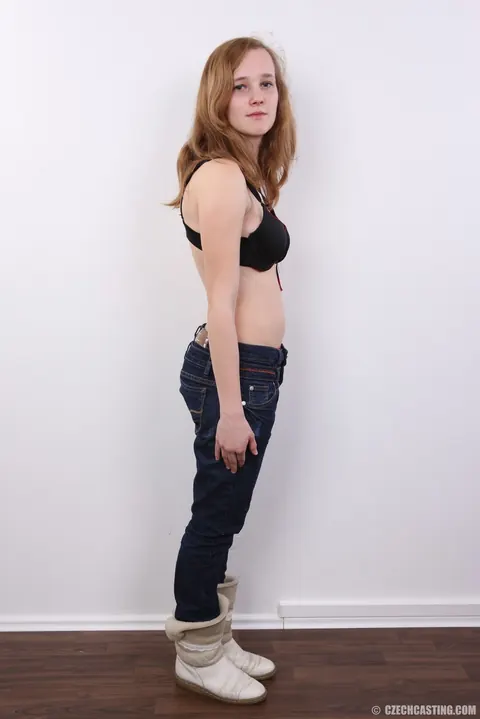 Czech Redhead Peels Off Her Jeans and Shows Her Hairy Pussy – photo 4 of 20