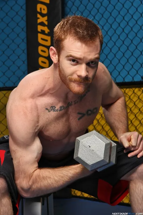 Hairy Guy Strips at the Gym and Jerks Off to Cumshot – photo 5 of 21