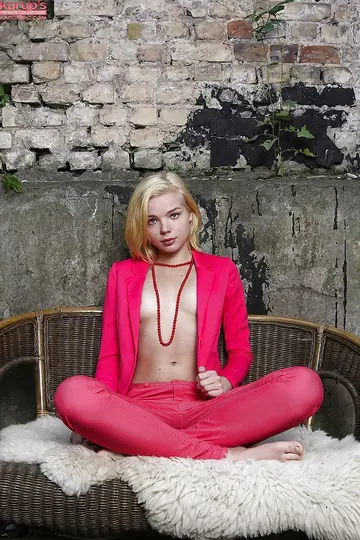 Sophia Kitten