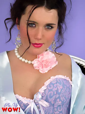 Thick Brunette Strips Out of Her Lingerie and Stockings to Show Her Pussy