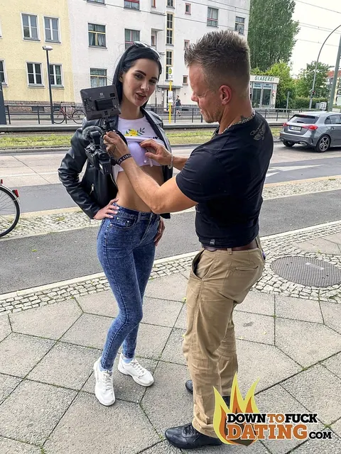Megan Venturi: Slim Ukrainian Brunette Gets Licked and Fucked Outdoors in Jeans – photo 7 of 14