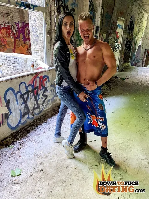 Megan Venturi: Slim Ukrainian Brunette Gets Licked and Fucked Outdoors in Jeans – photo 12 of 14