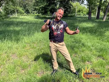 Megan Venturi – Slim Ukrainian Brunette Gets Licked and Fucked Outdoors in Jeans