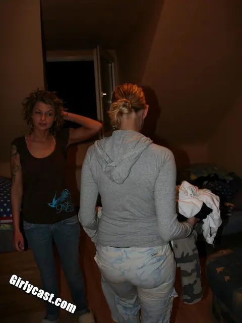 Blonde in Lingerie and Boots Spreads in the Bathroom – photo 15 of 15