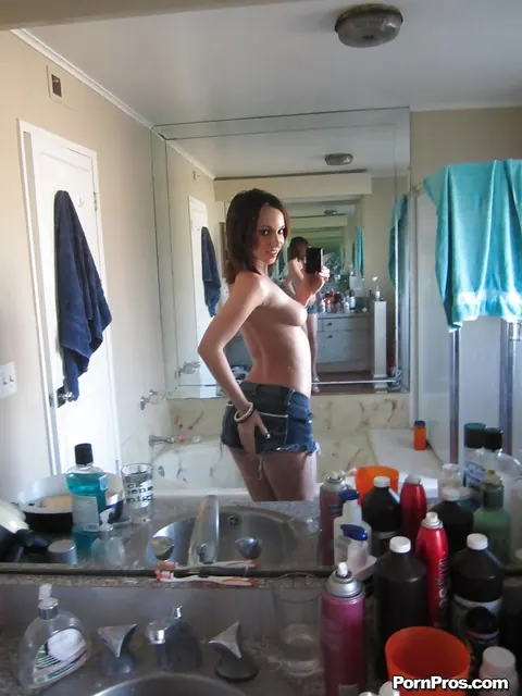 Jada Stevens: Tattooed Thick Brunette Peels Off Her Shorts for Mirror Selfies – photo 8 of 13