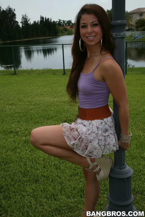 Mia Gold: Brunette with Small Natural Tits Sucks and Rides Outdoors – photo 9 of 21