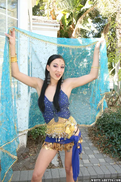 Busty Indian Brunette Poses Naked and Spreads Outdoors – photo 3 of 19
