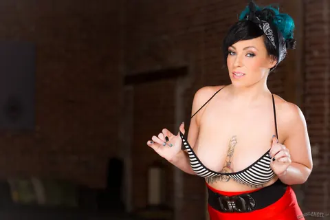 Axis Evol: Busty Tattooed BBW Strips Off Her Bikini and Yoga Pants – photo 6 of 15