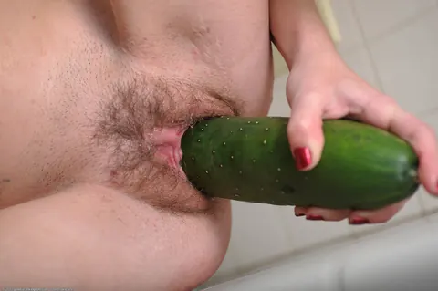 Jessi Palmer: Redhead Strips and Masturbates with a Dildo While Spreading – photo 12 of 20