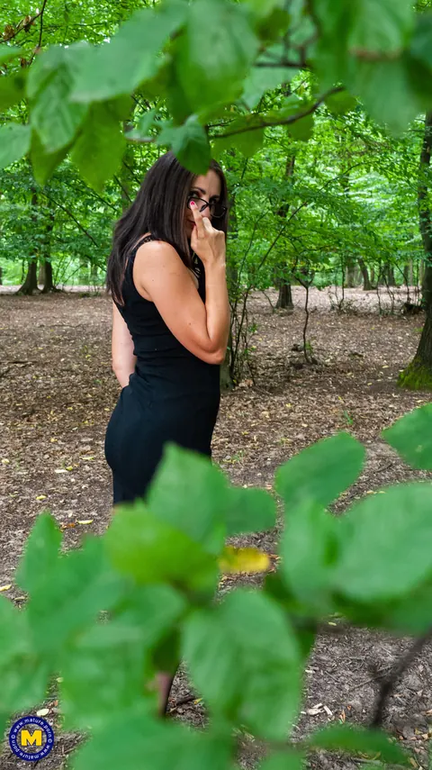 Thick European MILF Shows Her Big Ass in the Forest – photo 6 of 20