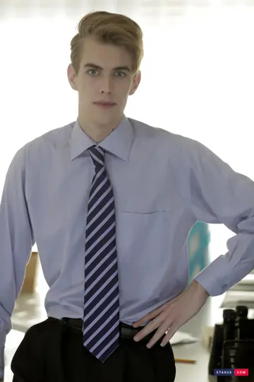 Two Men Kiss and Fuck Anal in the Office