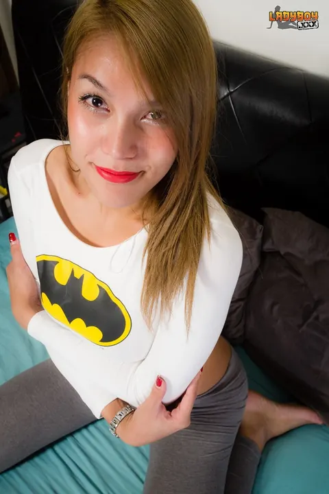 Asian Trans Woman Sheds Her Clothes and Poses Nude – photo 1 of 16