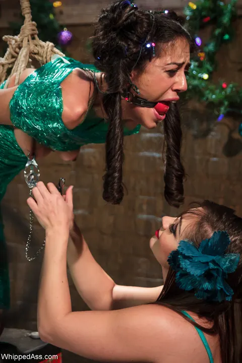 Lea Lexis: Blonde and Brunette Latinas Explore Bondage and Femdom – photo 10 of 21