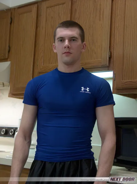 Gay Man Poses Nude and Shows His Ass and Cock – photo 9 of 21