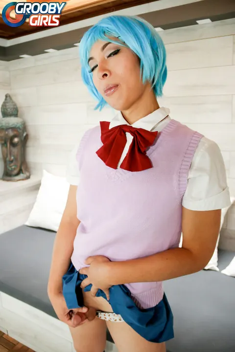 Asian Trans Woman Poses in Panties and Shows Her Body – photo 4 of 16