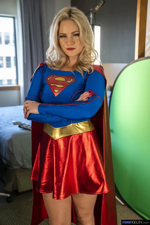 Lisey Sweet: Thick Blonde in Cosplay Strips and Spreads Her Hairy Pussy – photo 1 of 20