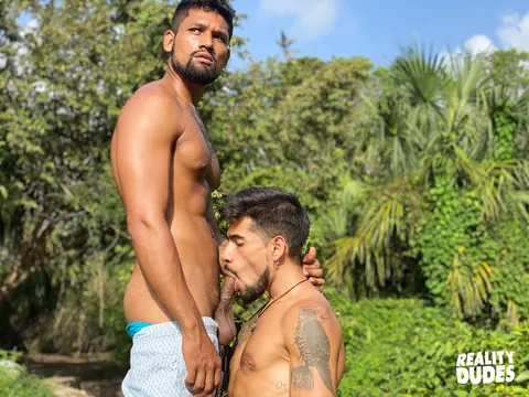 Hairy Men Give Blowjobs Outdoors – photo 12 of 20