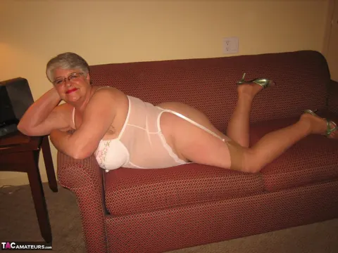BBW in Stockings and Glasses Spreads Her Hairy Pussy – photo 15 of 20