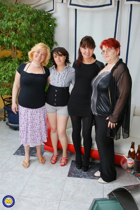 Curvy Redhead MILFs Eat Pussy and Finger in Lesbian Foursome – photo 1 of 21
