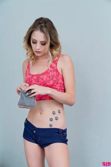 Kyler Quinn – Brunette with Natural Tits Gets Fucked Doggy Style and Takes Cum on Stomach