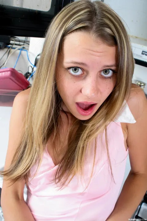 Lexi Sexton: Skinny Blonde in Chains Spreads Her Legs in the Kitchen – photo 3 of 17