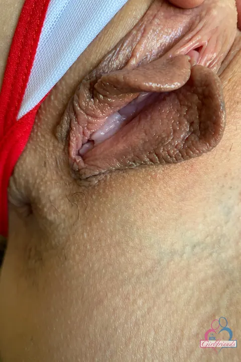 Vera King: Petite Brunette with Small Natural Tits Kisses and Spreads for the Camera – photo 11 of 21