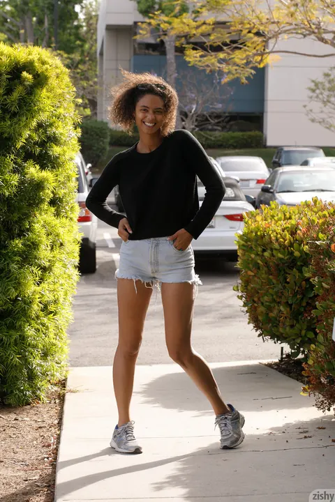 Desiree Jacobsen: Petite Ebony Brunette Flashes Panties and Spreads Outdoors – photo 4 of 12