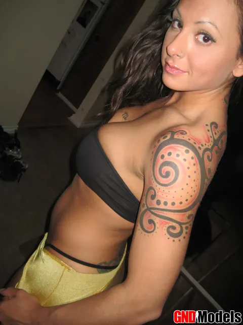 PAWG Strips Out of Her Bikini Top and Thong – photo 8 of 12