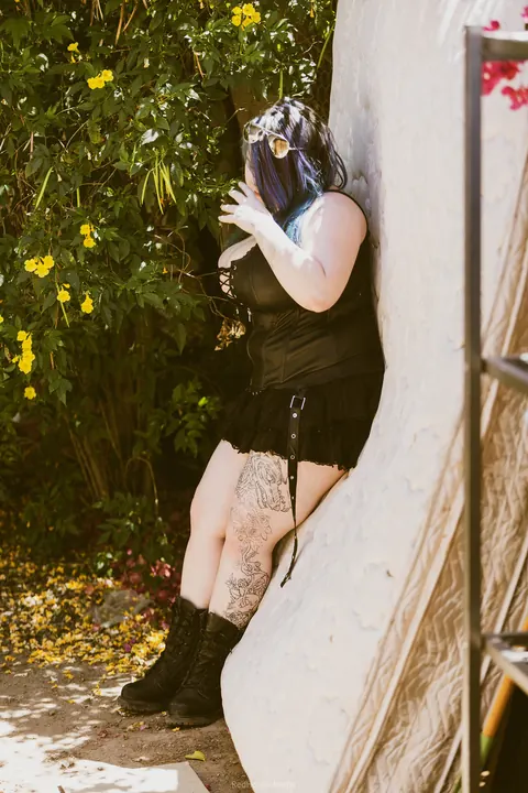 BBW Strips Out of Her Lingerie and Skirt Outdoors – photo 14 of 21