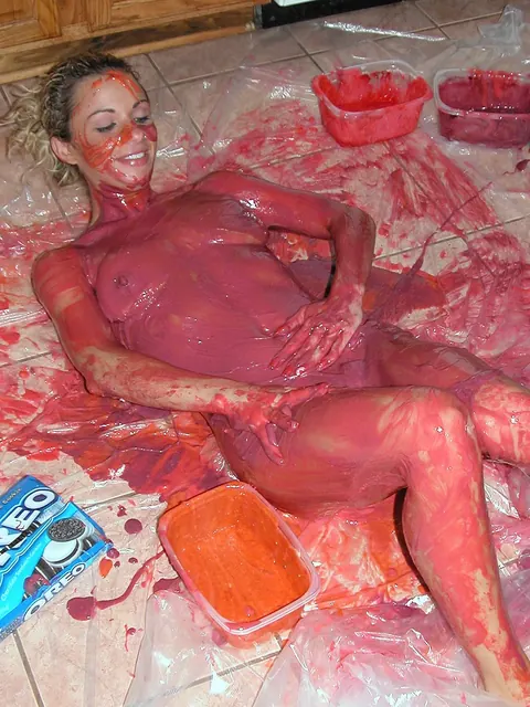 Petite MILF Covers Herself in Cake Batter in the Kitchen – photo 14 of 21