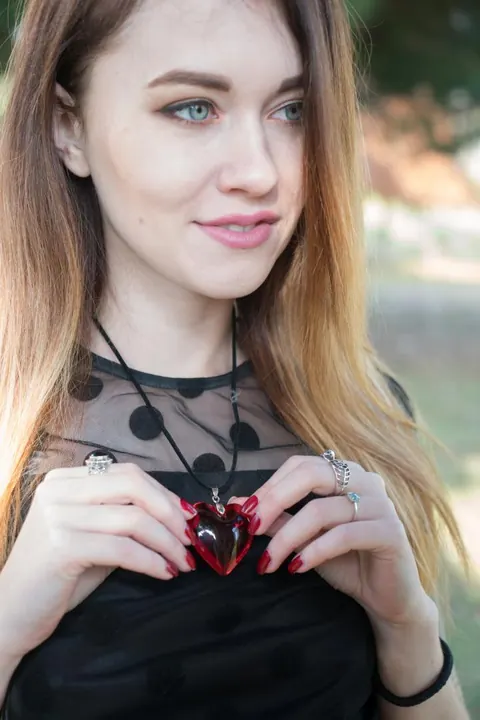 Misha Cross: European Lesbians Kiss, Lick and Finger Outdoors – photo 3 of 18