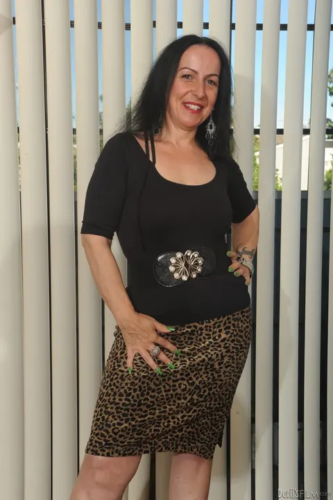 Nina Swiss: Busty Mature Brunette Poses in Lingerie and Skirt – photo 5 of 21